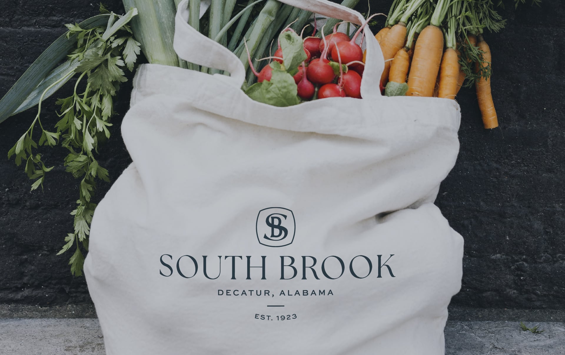 South Brook Webdesign_R6_Apparel_Luke-01 A tote bag full of vegetables